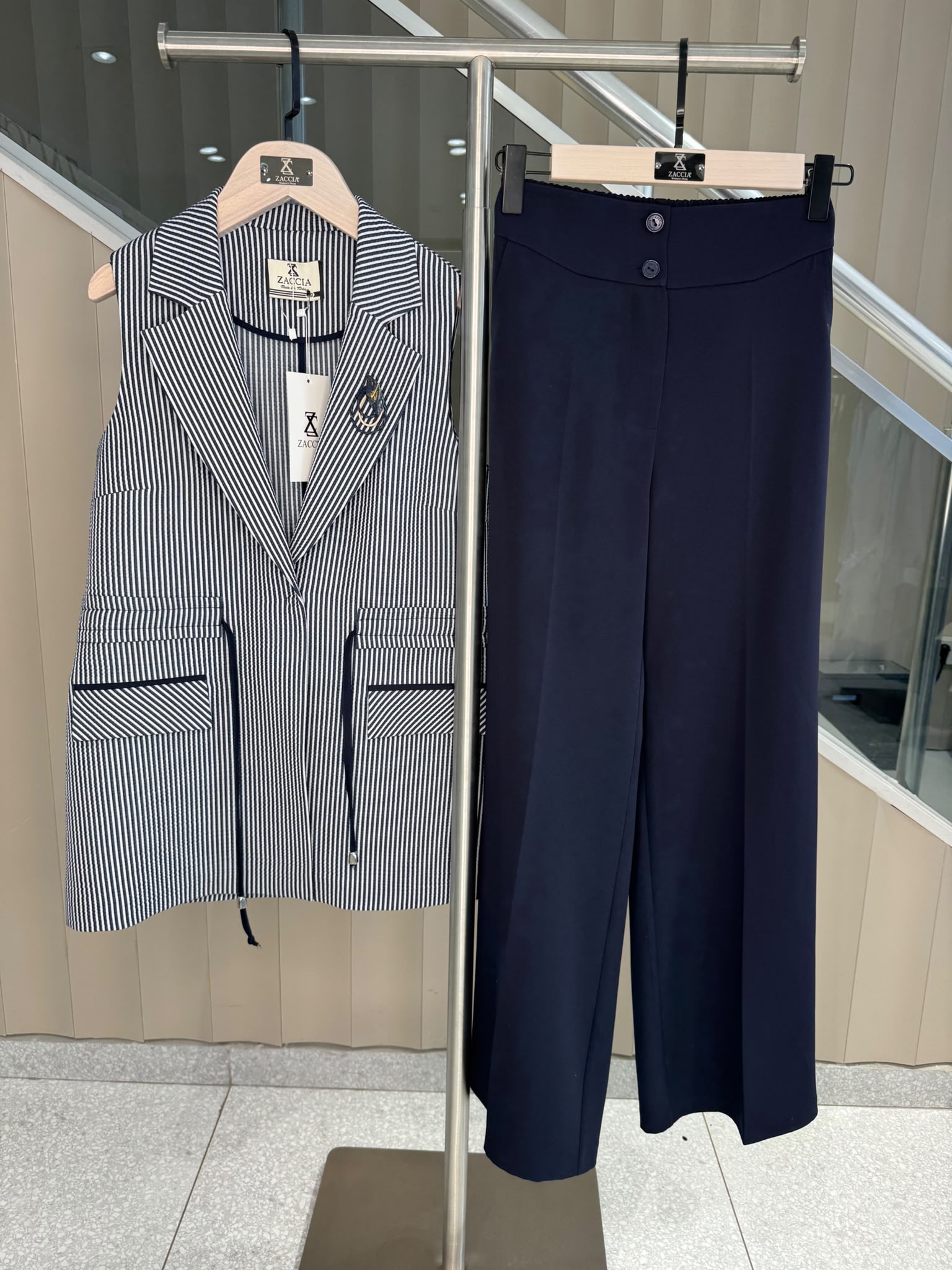 YELEĞİ ÇİZGİLİ YELEK PANTOLON TAKIM-8617
