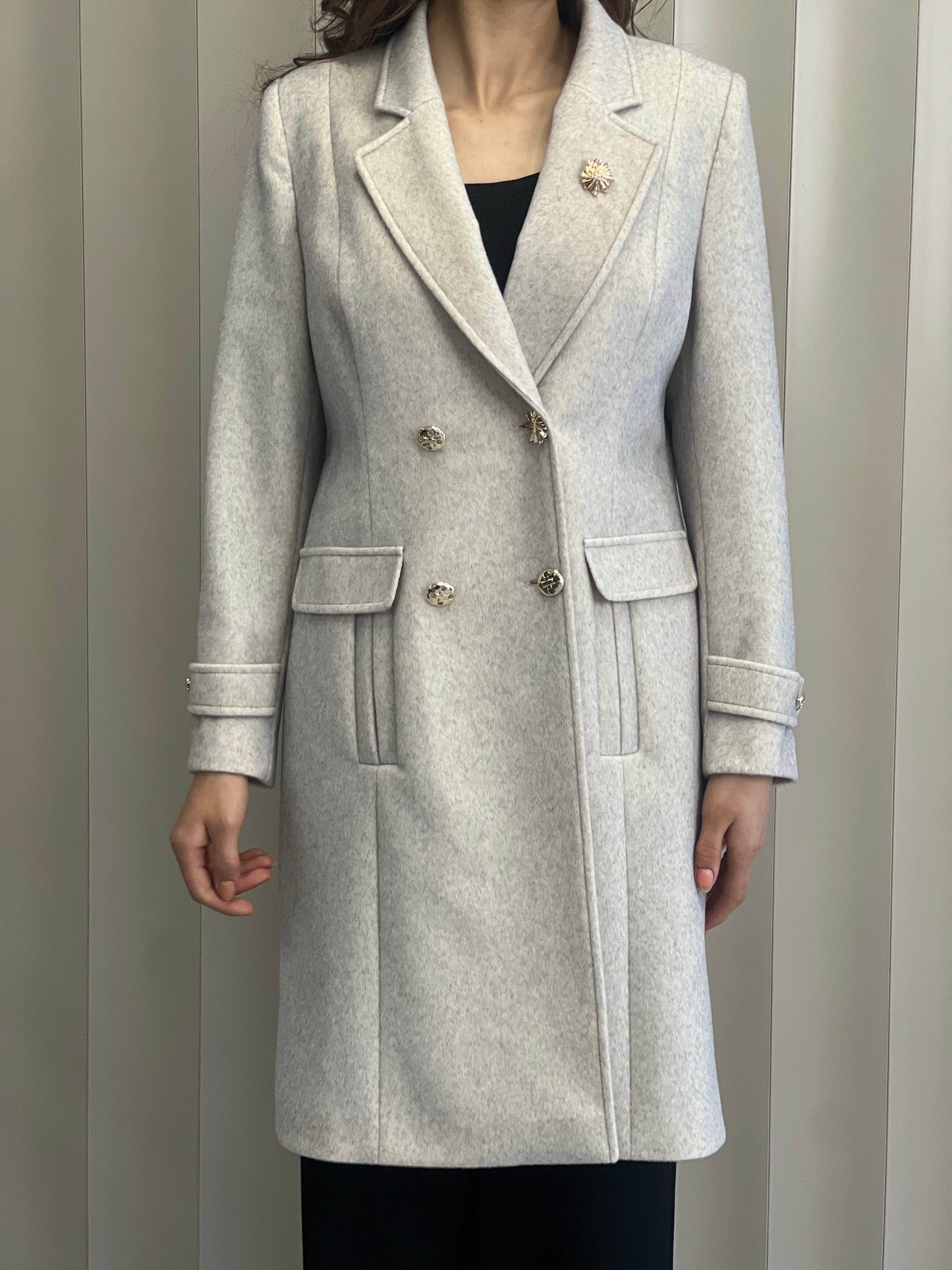 Gold Düğme Detaylı Fok Kaban