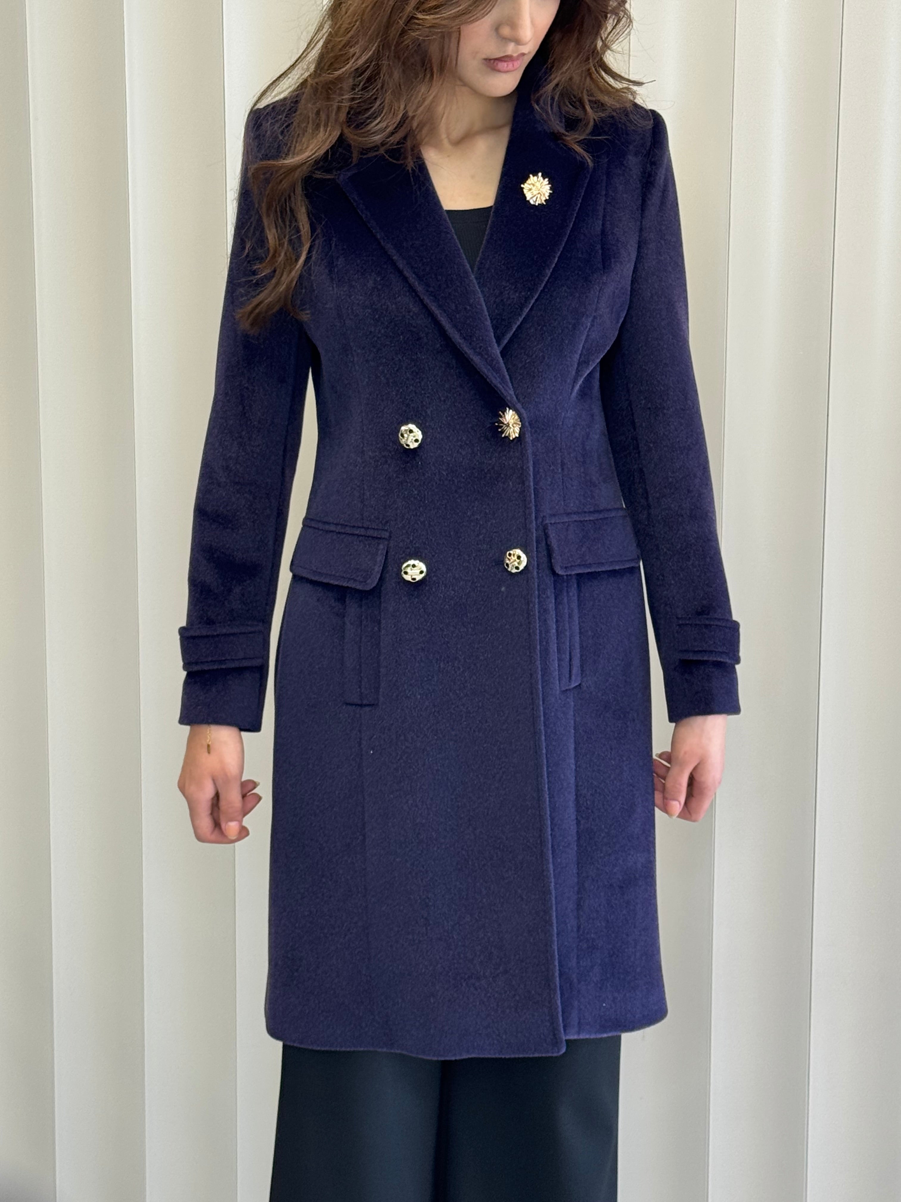 Gold Düğme Detaylı Fok Kaban