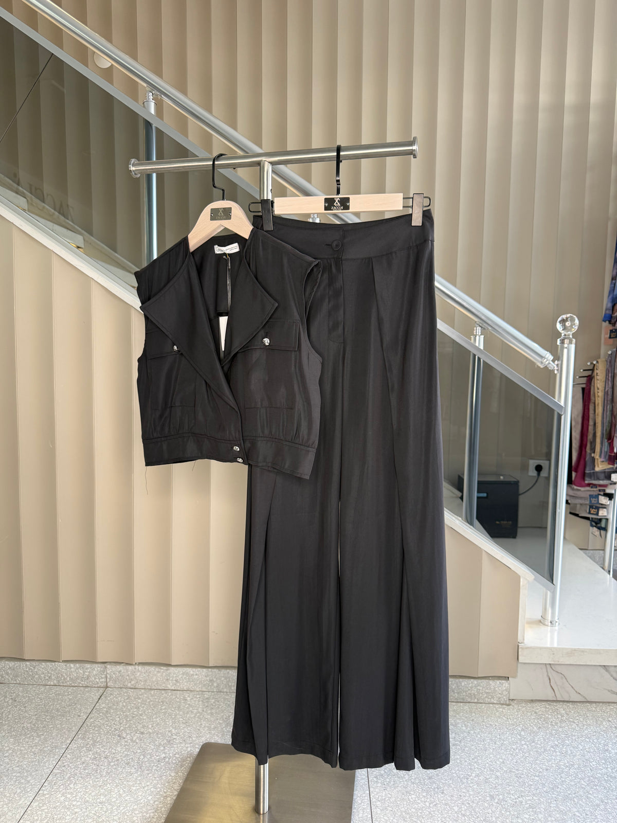 Modal Yelek ve Pantolon Takım-on-3030