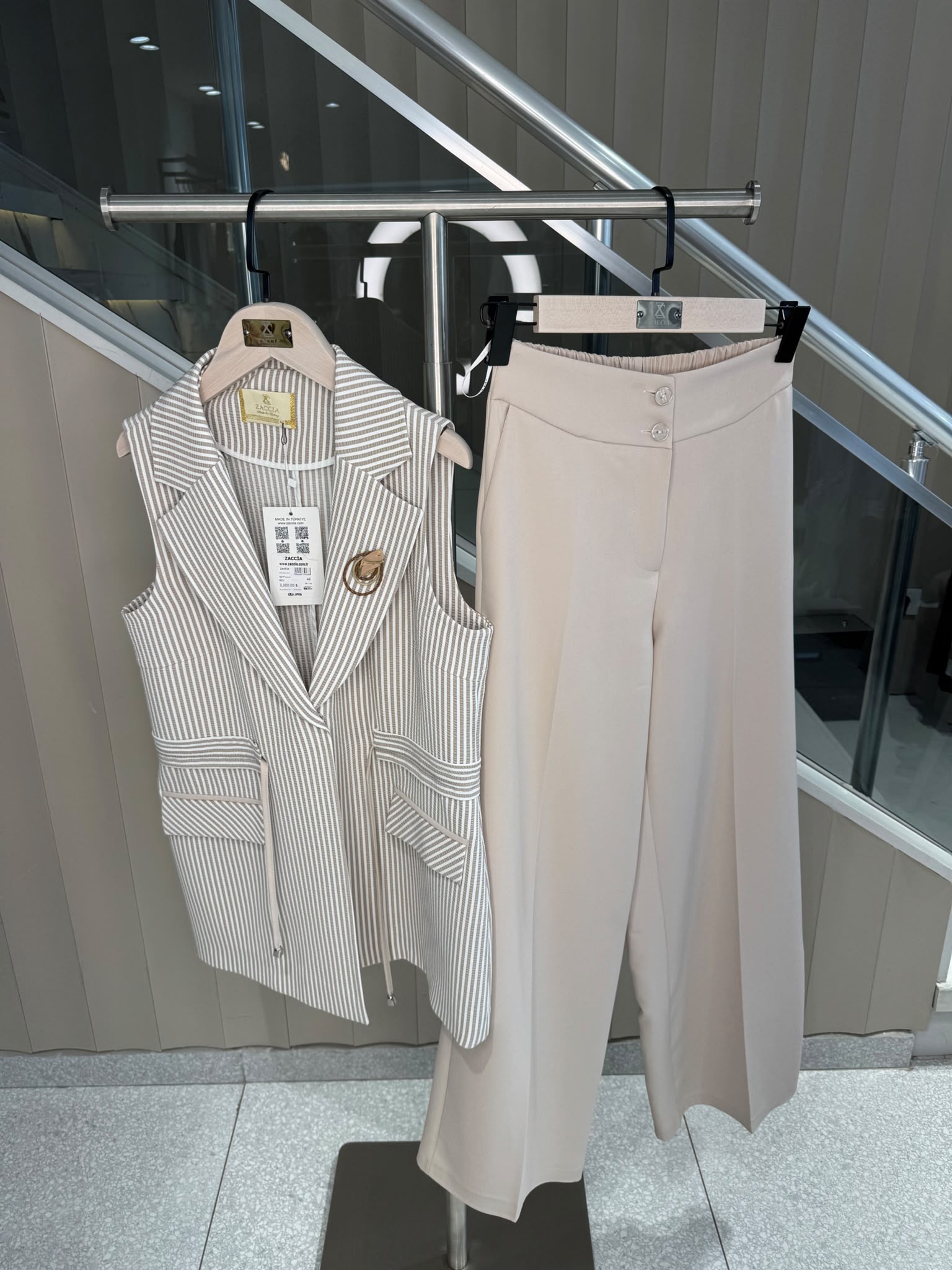 YELEĞİ ÇİZGİLİ YELEK PANTOLON TAKIM-8617