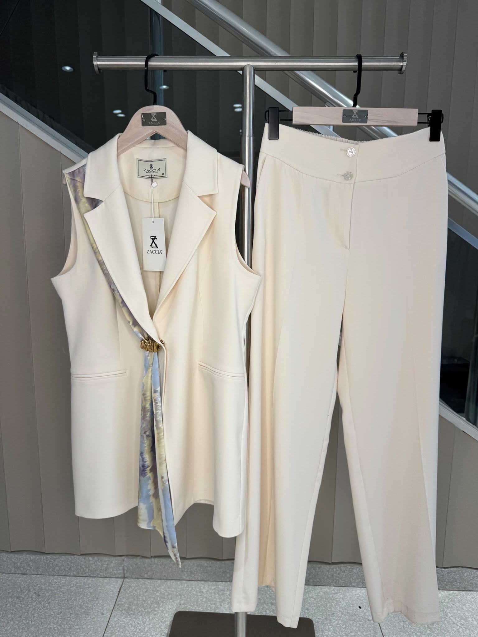 ŞAL DETAYLI YELEK PANTOLON TAKIM -8607