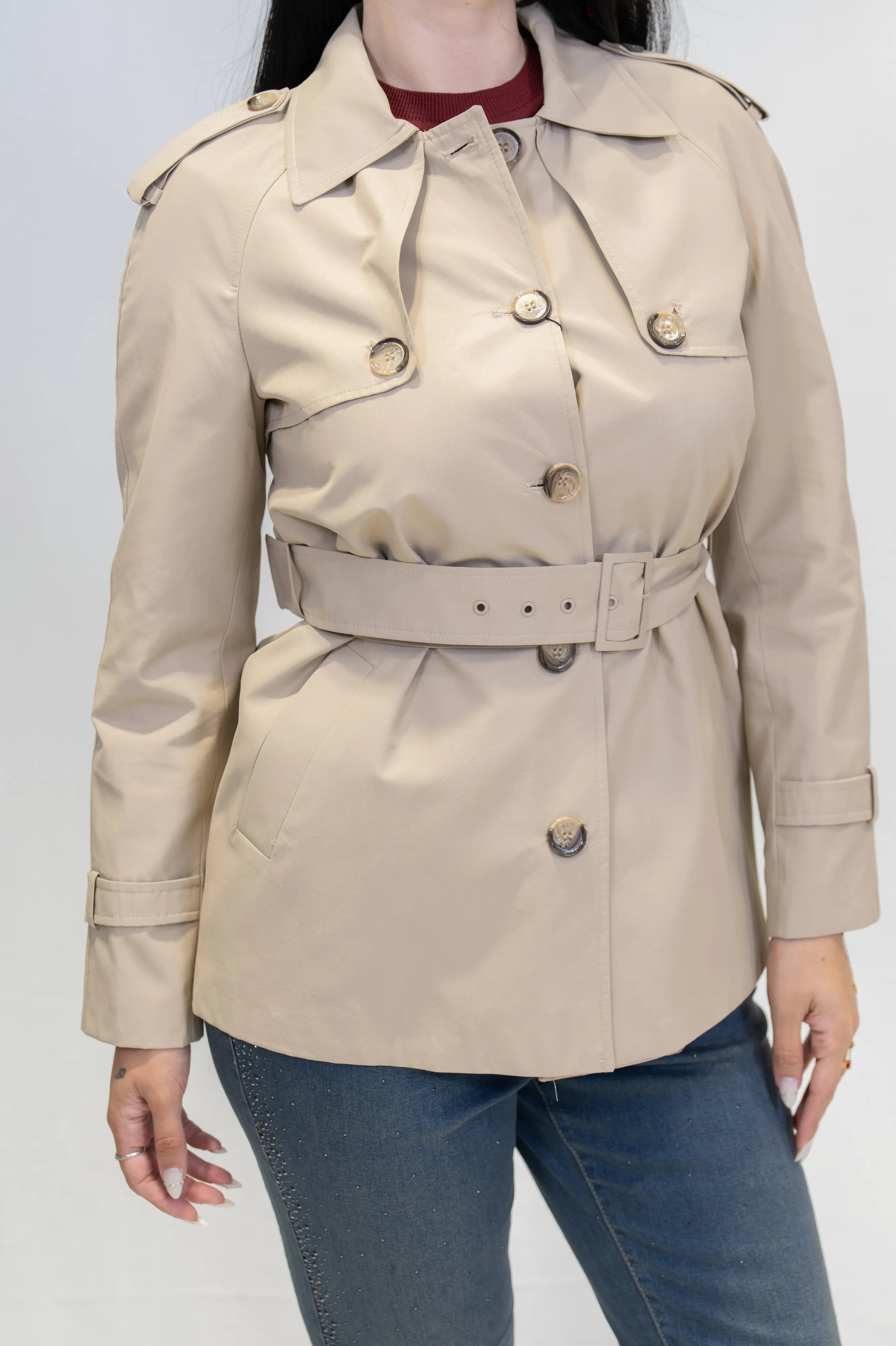 Palerin ve Apolet Detaylı Su İtici Özellikli Kısa Trençkot