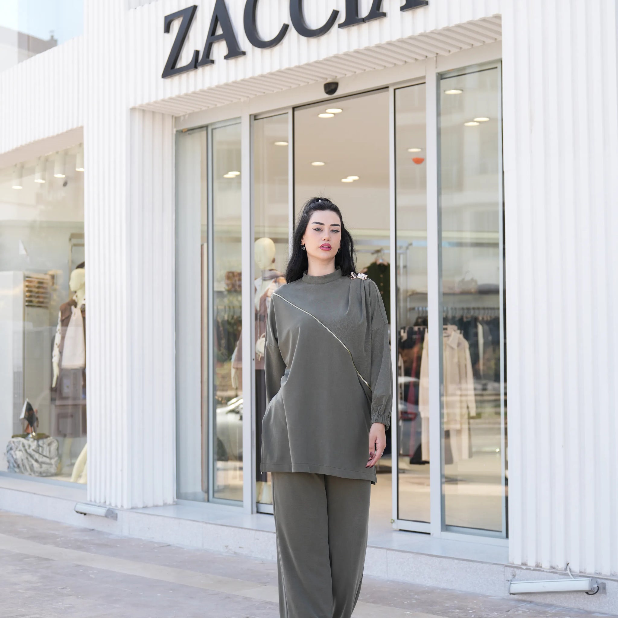 Fiyonk Ve Fermuar Detaylı İkili Takım